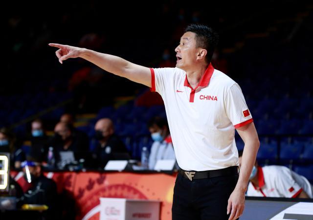 世界杯直播客户端更新-中国男篮新征程从日本开始 杜锋详解男篮集训名单